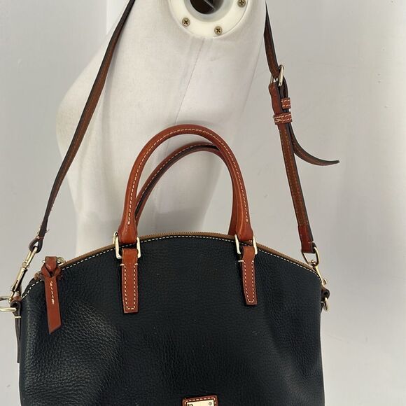 Vintage Dooney And Bourke Pebbled Leather Domed 2 Way Handbag - Picture 3 of 7